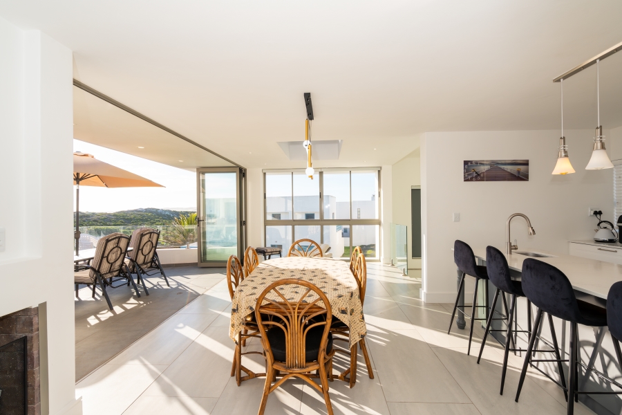 5 Bedroom Property for Sale in Paradise Beach Western Cape